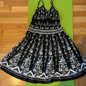Beautiful Black  & White dress